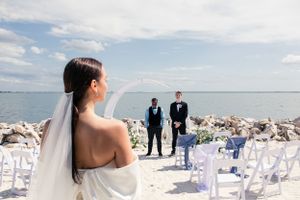 Editorial style wedding photographer in Tampa FL and Europe. Editorial style wedding photography in Florida