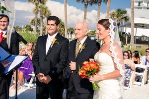 Editorial style wedding photographer in Tampa FL. Editorial style wedding photography in Florida and Europe. Hybrid wedding photographer FL