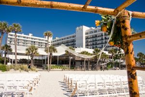 Editorial style wedding photographer in Tampa FL. Editorial style wedding photography in Florida and Europe. Hybrid wedding photographer FL