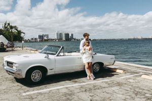 Editorial style wedding photographer in Tampa FL and Europe. Editorial style wedding photography in Florida