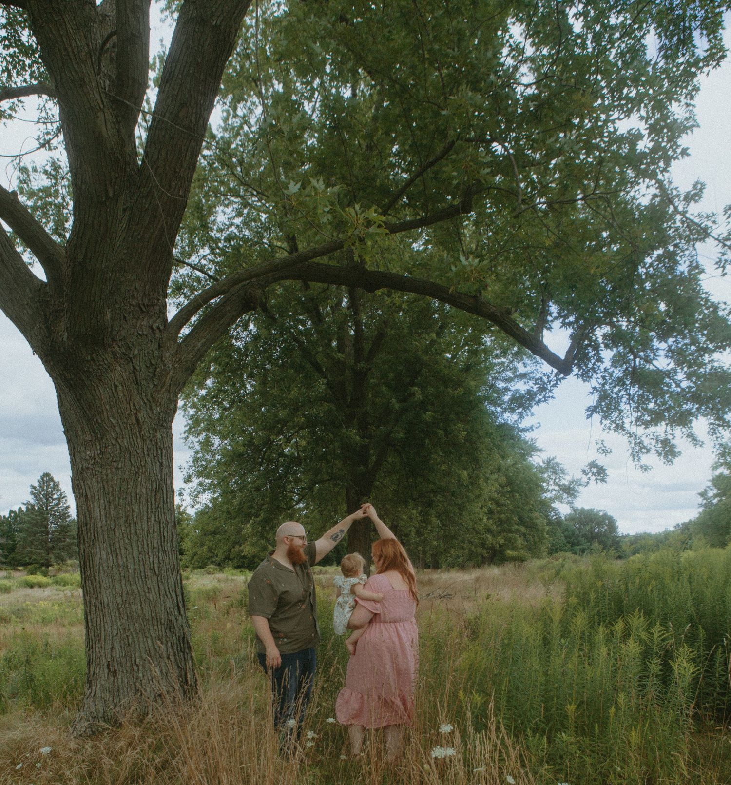 Family sessions in Grand Rapids MI, in home new born session in East Grand Rapids