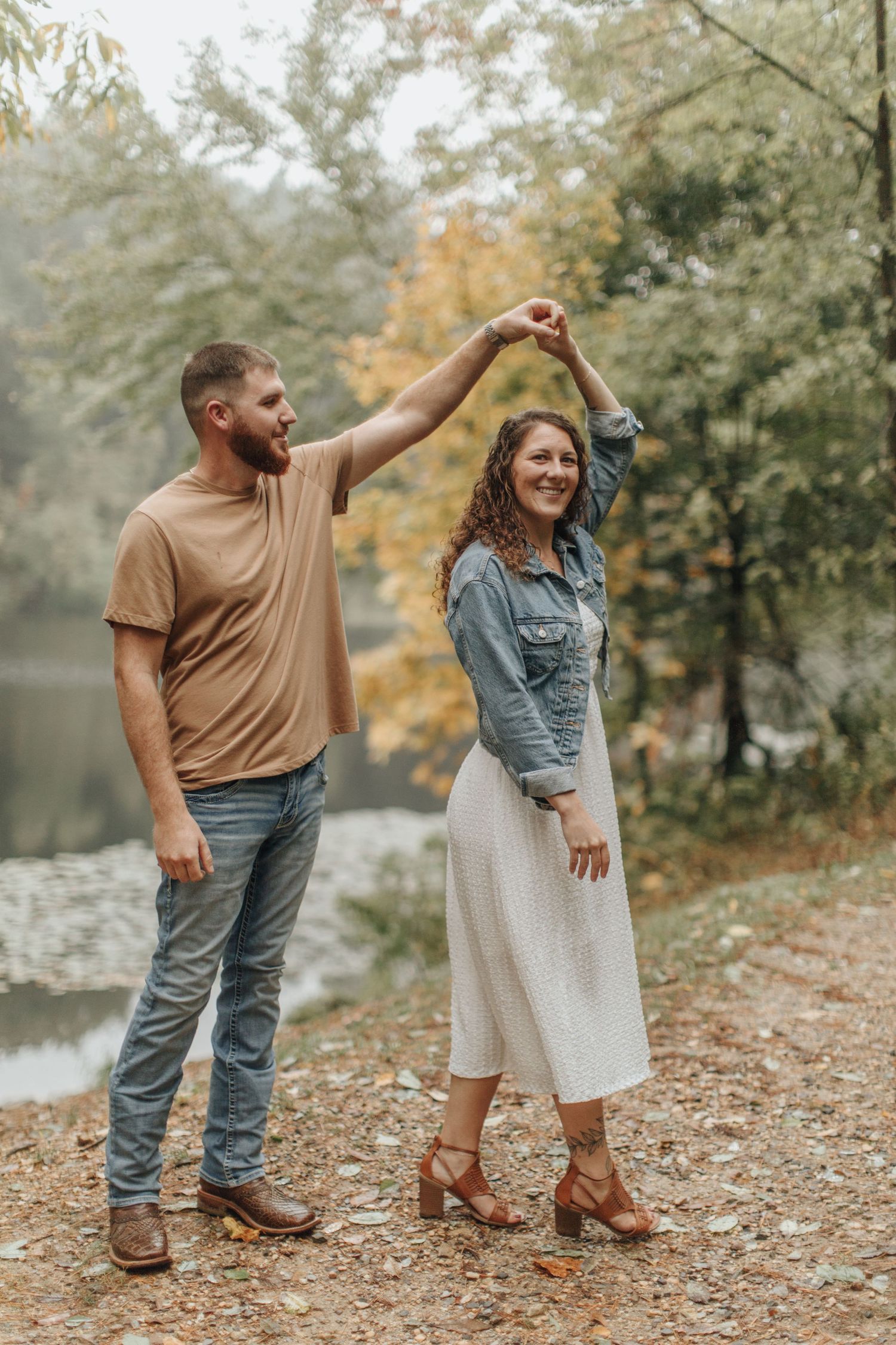 Couples photographer Central PA, couples photography Central Pennsylvania, photographer Central PA, moody couple photography pa