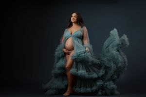 miami maternity photographer, maternity photography near me, maternity portraits miami, best maternity portrait studio near me Miami FL
