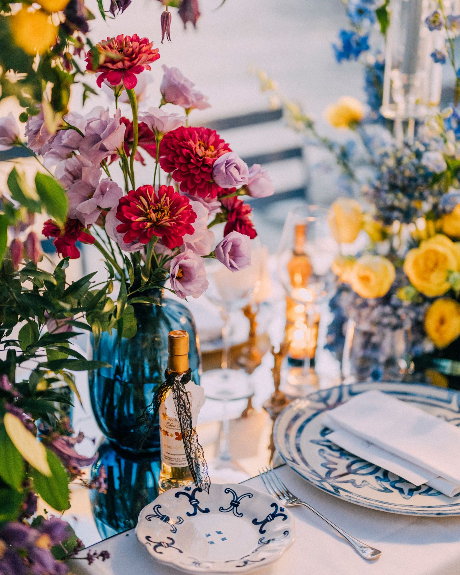 Wedding photographer Italy. 
Luxury destination wedding photography in Tuscany Amalfi Coast, Lake Como. 
Emotional wedding photos