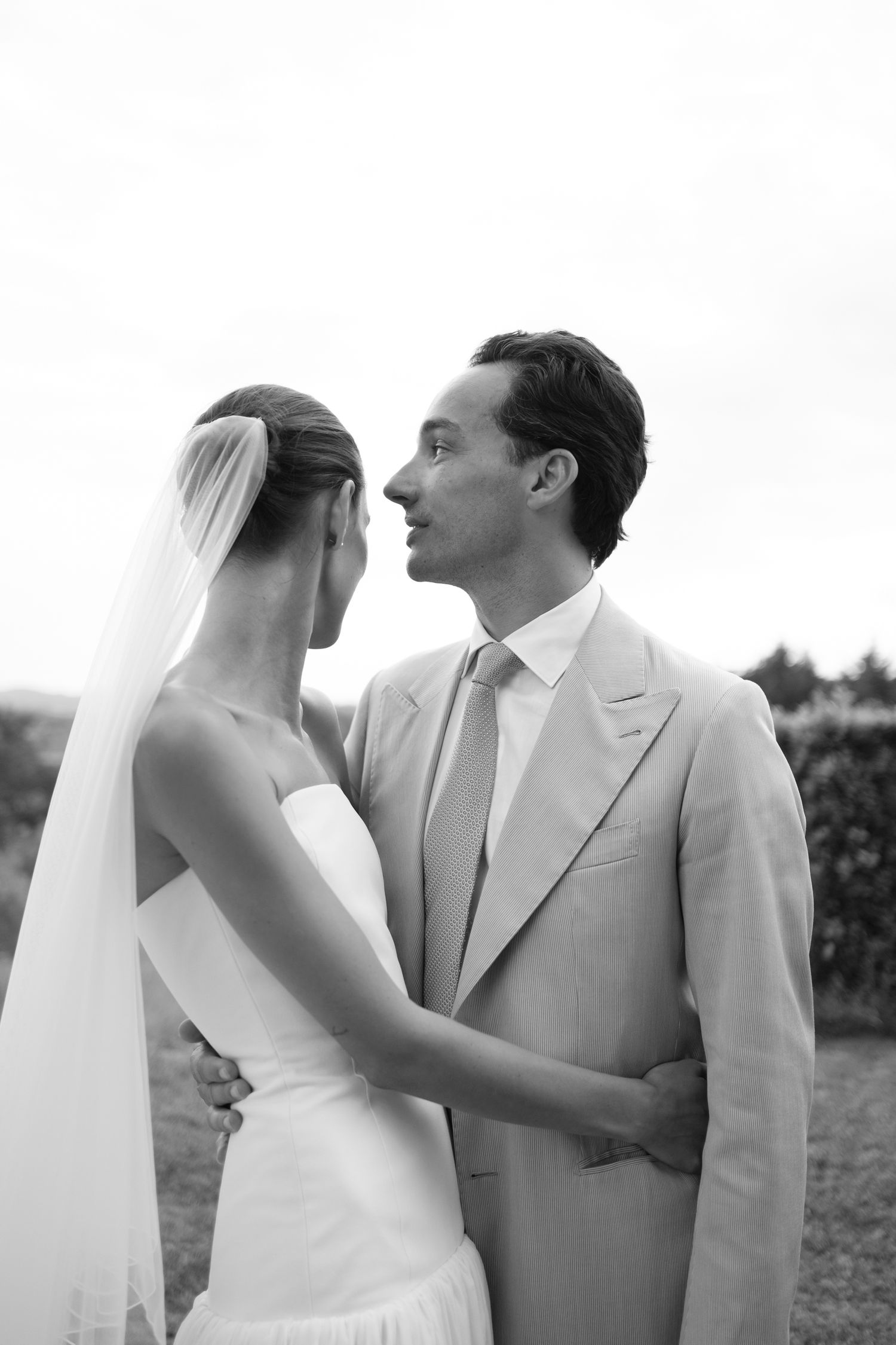 Wedding photographer Italy. 
Luxury destination wedding photography in Tuscany Amalfi Coast, Lake Como. 
Emotional wedding photos