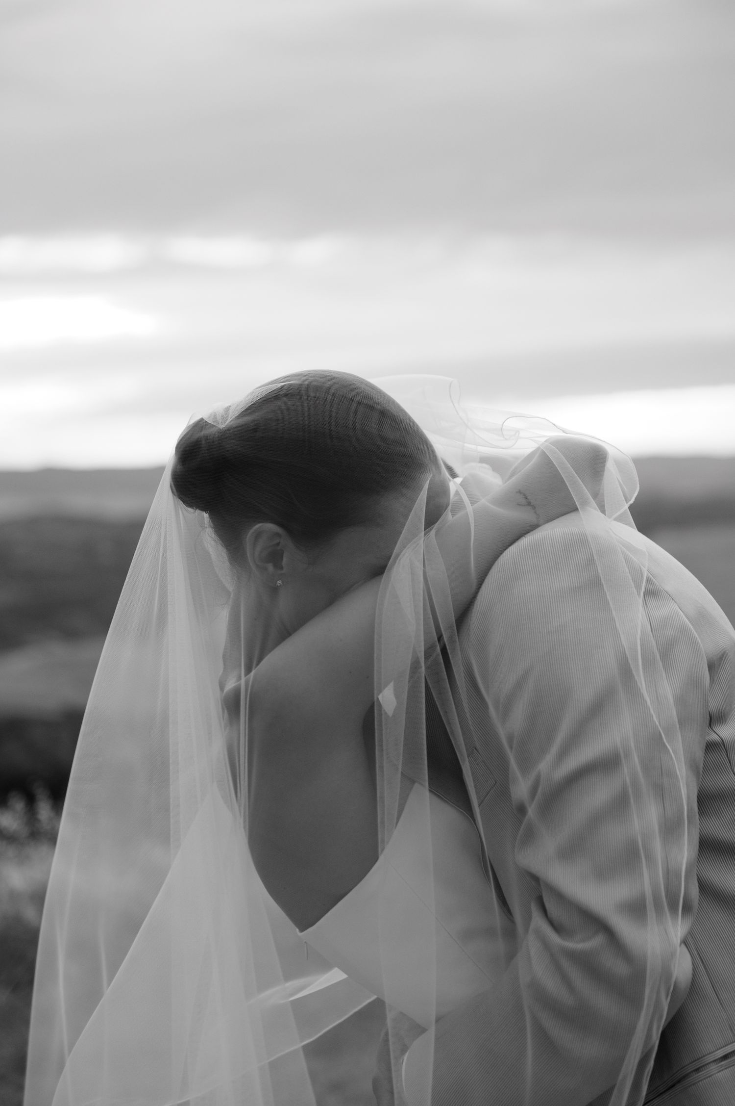 Wedding photographer Italy. 
Luxury destination wedding photography in Tuscany Amalfi Coast, Lake Como. 
Emotional wedding photos