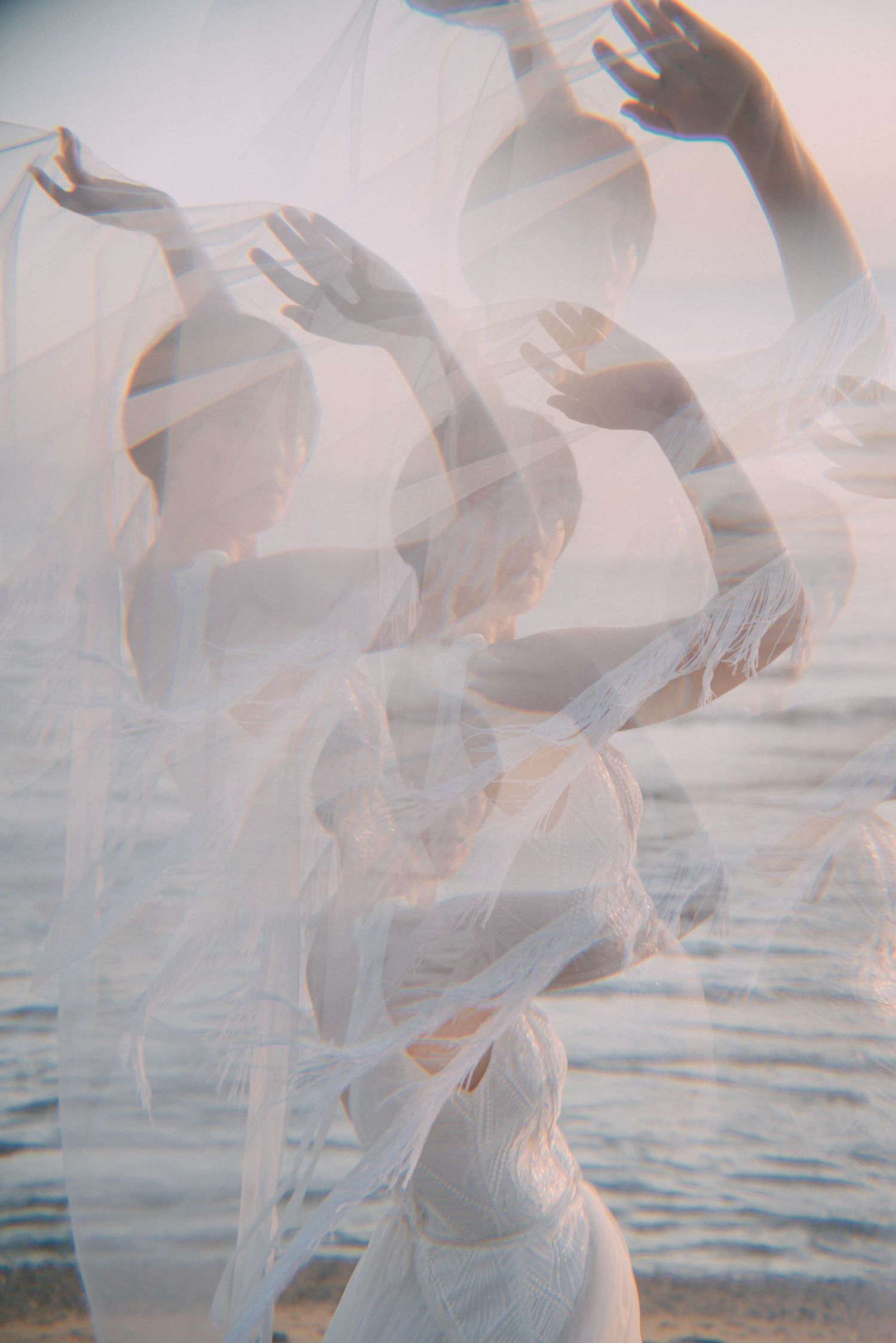 Wedding photographer Italy. 
Luxury destination wedding photography in Tuscany Amalfi Coast, Lake Como. 
Emotional wedding photos