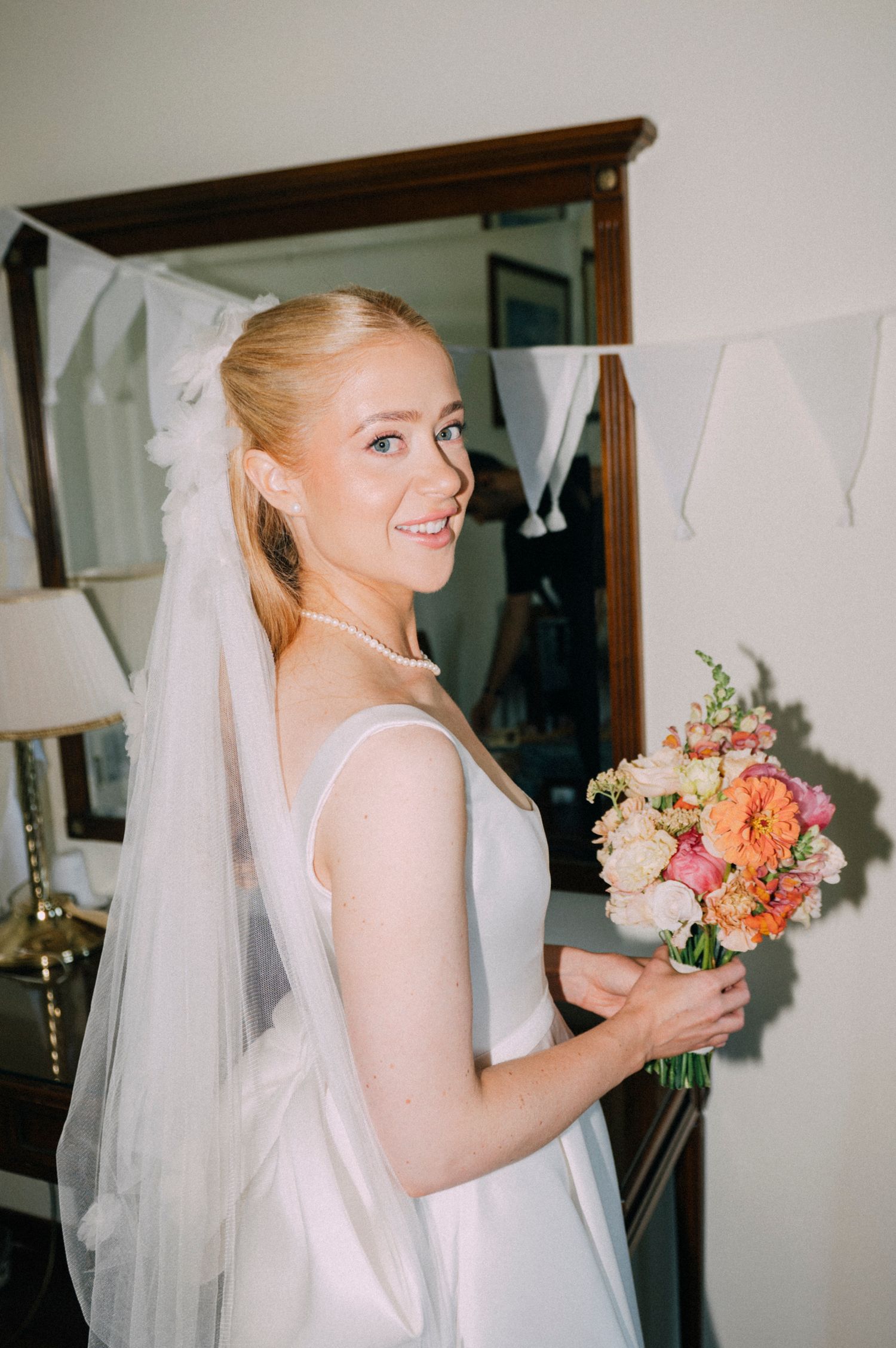 Wedding photographer Italy. 
Luxury destination wedding photography in Tuscany Amalfi Coast, Lake Como. 
Emotional wedding photos