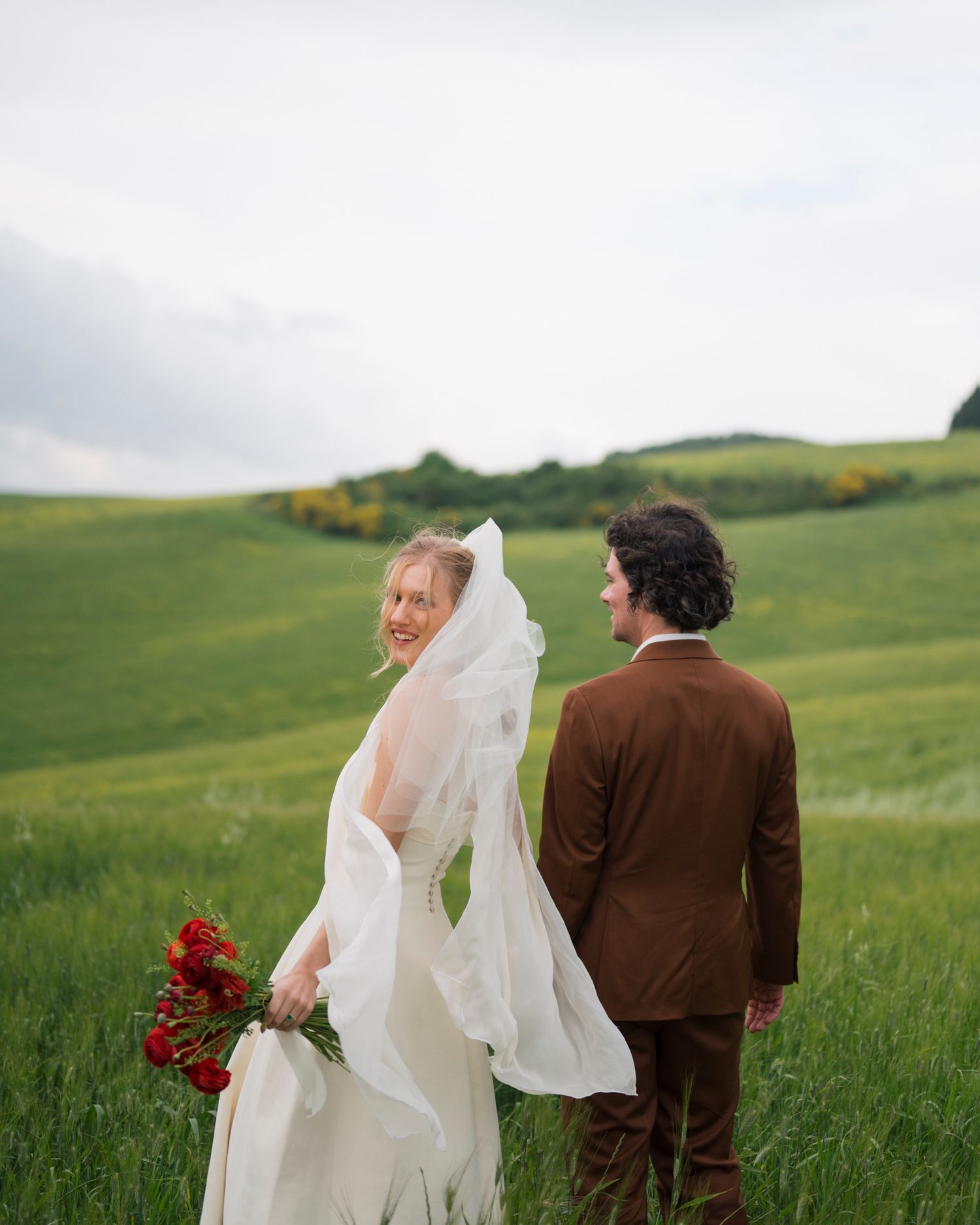 Wedding photographer Italy. 
Luxury destination wedding photography in Tuscany Amalfi Coast, Lake Como. 
Emotional wedding photos