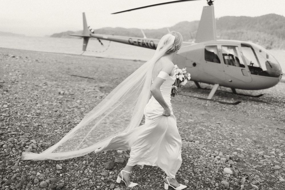 Fraser River Lodge Wedding Photos, Best venues near Vancouver BC, helicopter wedding photos