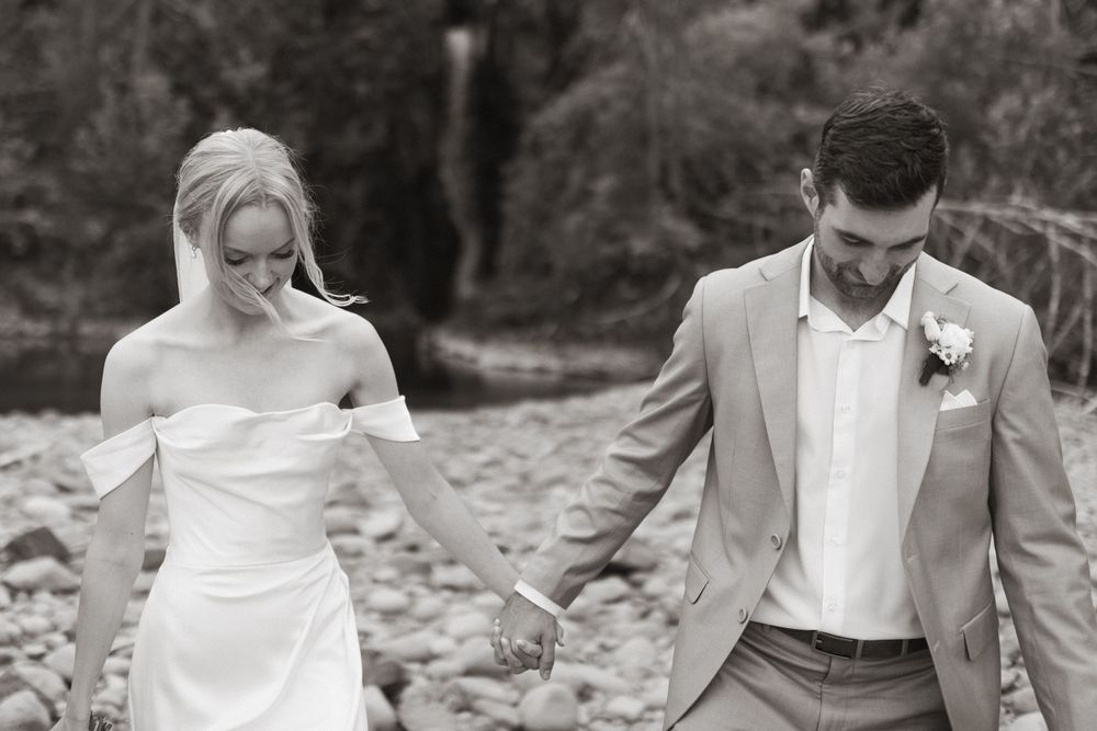 Fraser River Lodge Wedding Photos, Best venues near Vancouver BC, helicopter wedding photos