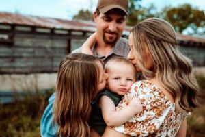 Southwest Missouri Photographer, Cross Timbers MO Photographer, Family Photographer, Maternity Photographer, Newborn Photographer