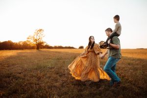Southwest Missouri Photographer, Cross Timbers MO Photographer, Family Photographer, Maternity Photographer, Newborn Photographer