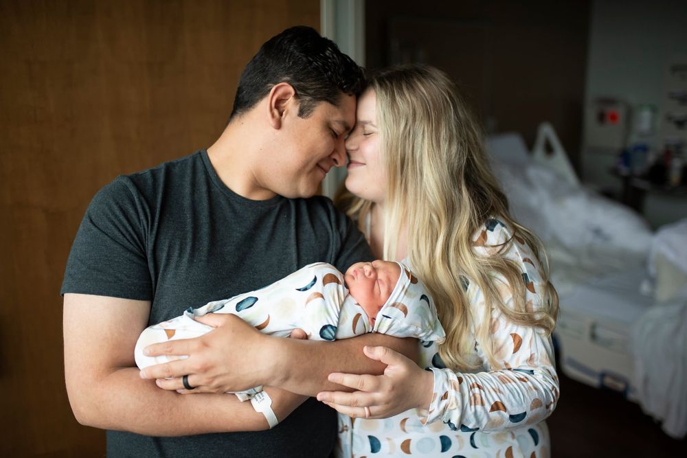 Amy Naomi Photography, North Georgia Fresh 48 and Lifestyle Newborn Photographer