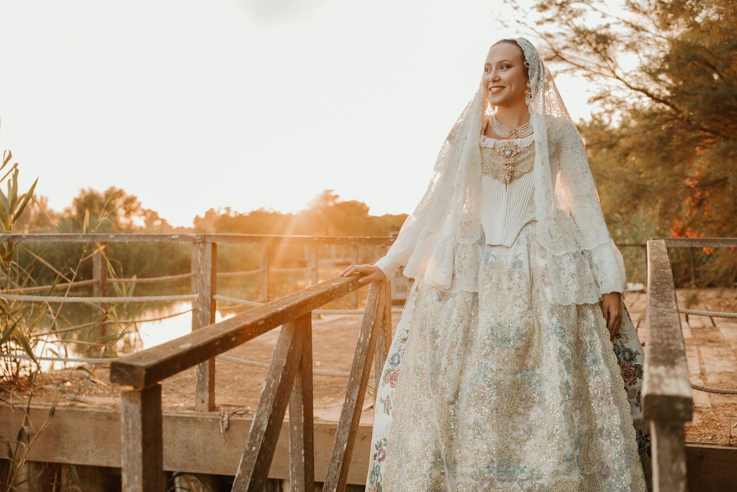 Sesión de fallera mayor en puerto de catarroja | Paula Murillo Fotografía | Paula Murillo Fallas