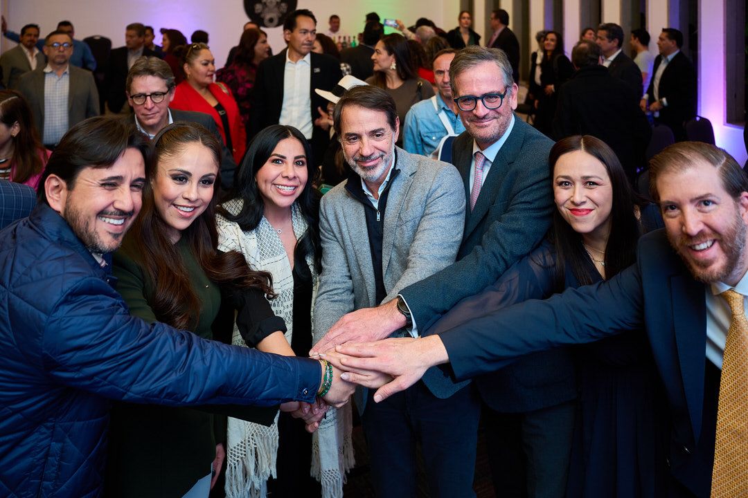Paola Longoria, Mariana Díaz y Maxil, Sergio Covarrubias, Daniel Altafi Valladares, Ayin Decer