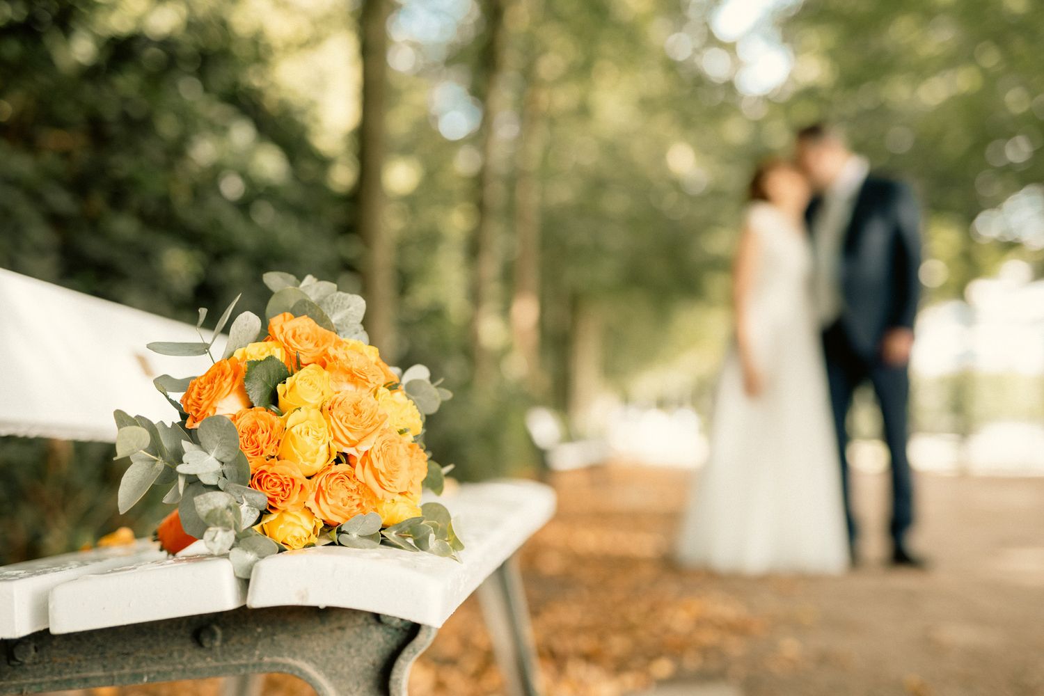 Hochzeitsfotograf Hochzeitsvideo Hochzeitsfilm Preise Kosten Bürgerpark Bremen Brautpaar Brautstrauss