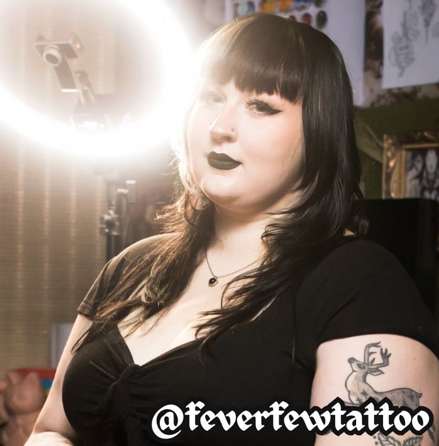 Instagram profile page for Captured Chimerism, a wedding and boudoir photographer based in Everett, WA.