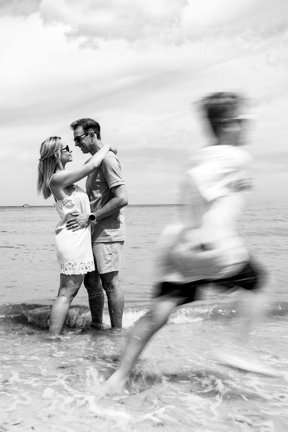 family photography photoshoot in cozumel beach