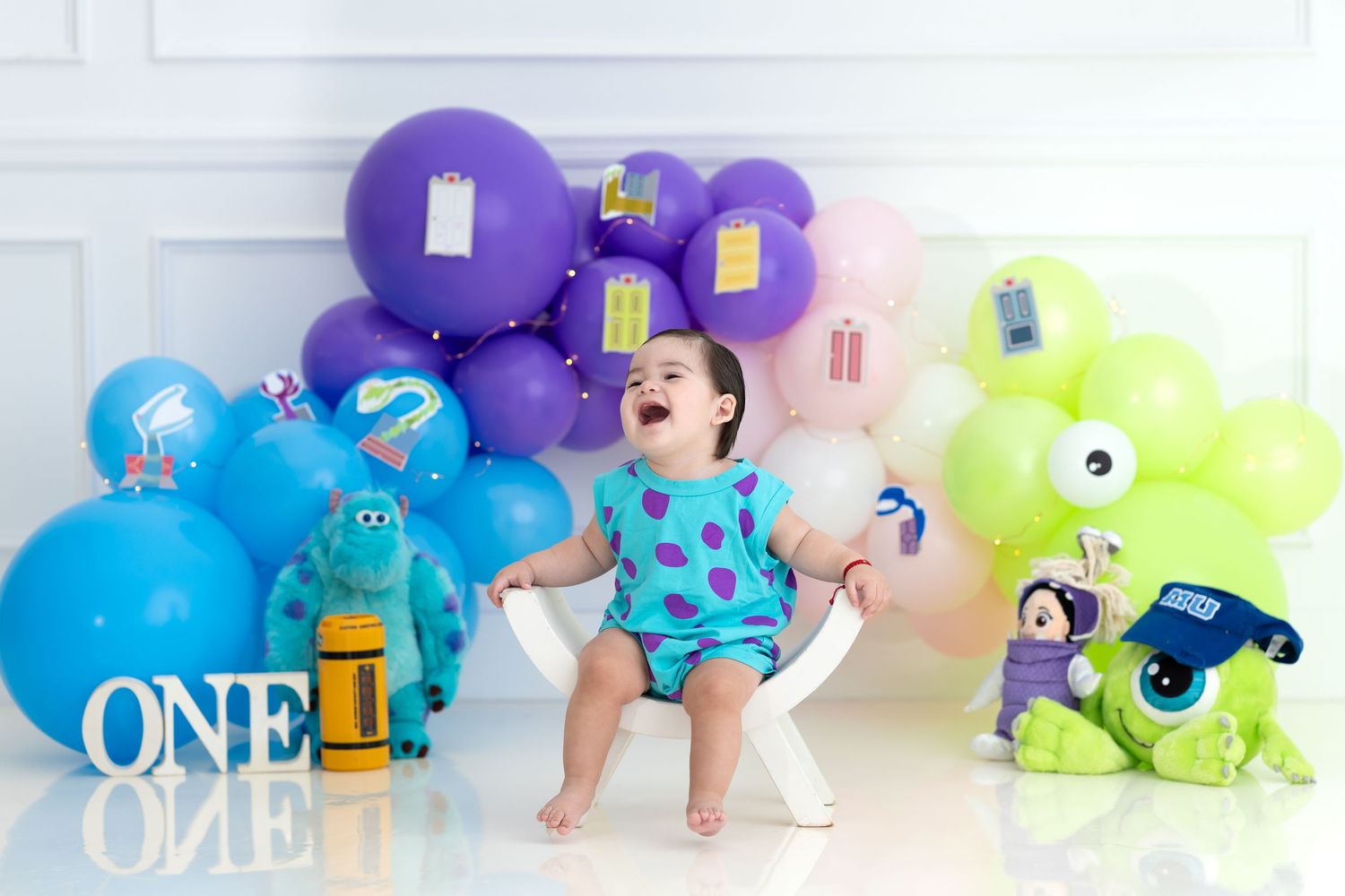 1ST BIRTHDAY CAKE SMASH MONSTERS INC THEME PHOTOGRAPHER IN HITCHCOCK LEAGUE CITY TEXAS CITY GALVESTON COUNTY CREATIVE CUSTOM PHOTOGRAPHER