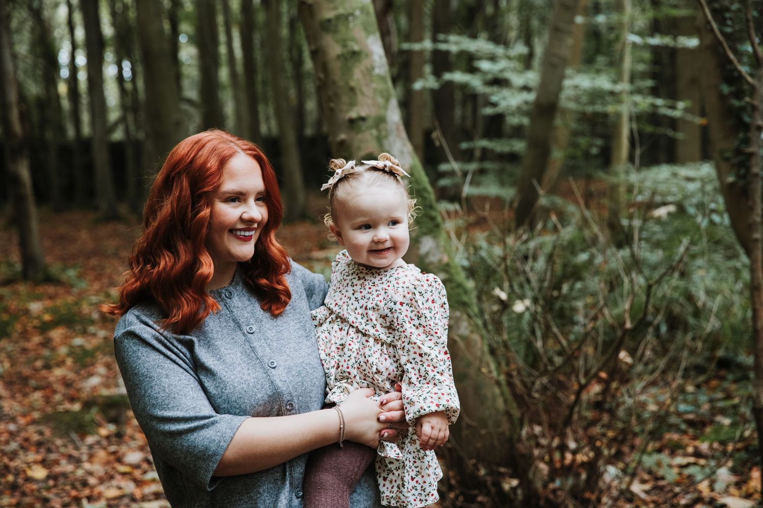autumnal photoshoot, holyhead, ynys mon, anglesey. Mother and daughter. Woodland, penrhos 
nature reserve.