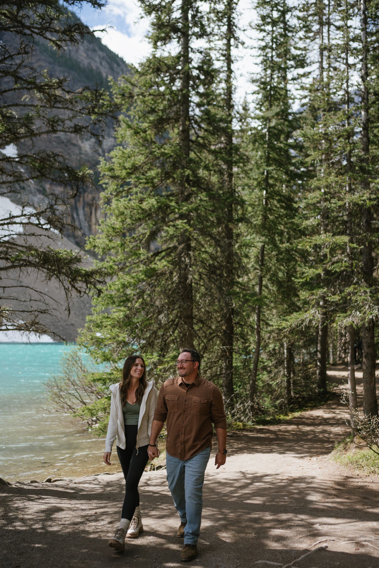Moraine Lake Proposal Photographer
Moraine Lake Elopement Photographer
Banff Proposal Photographer
Banff Elopement Photographer
Moraine Lake