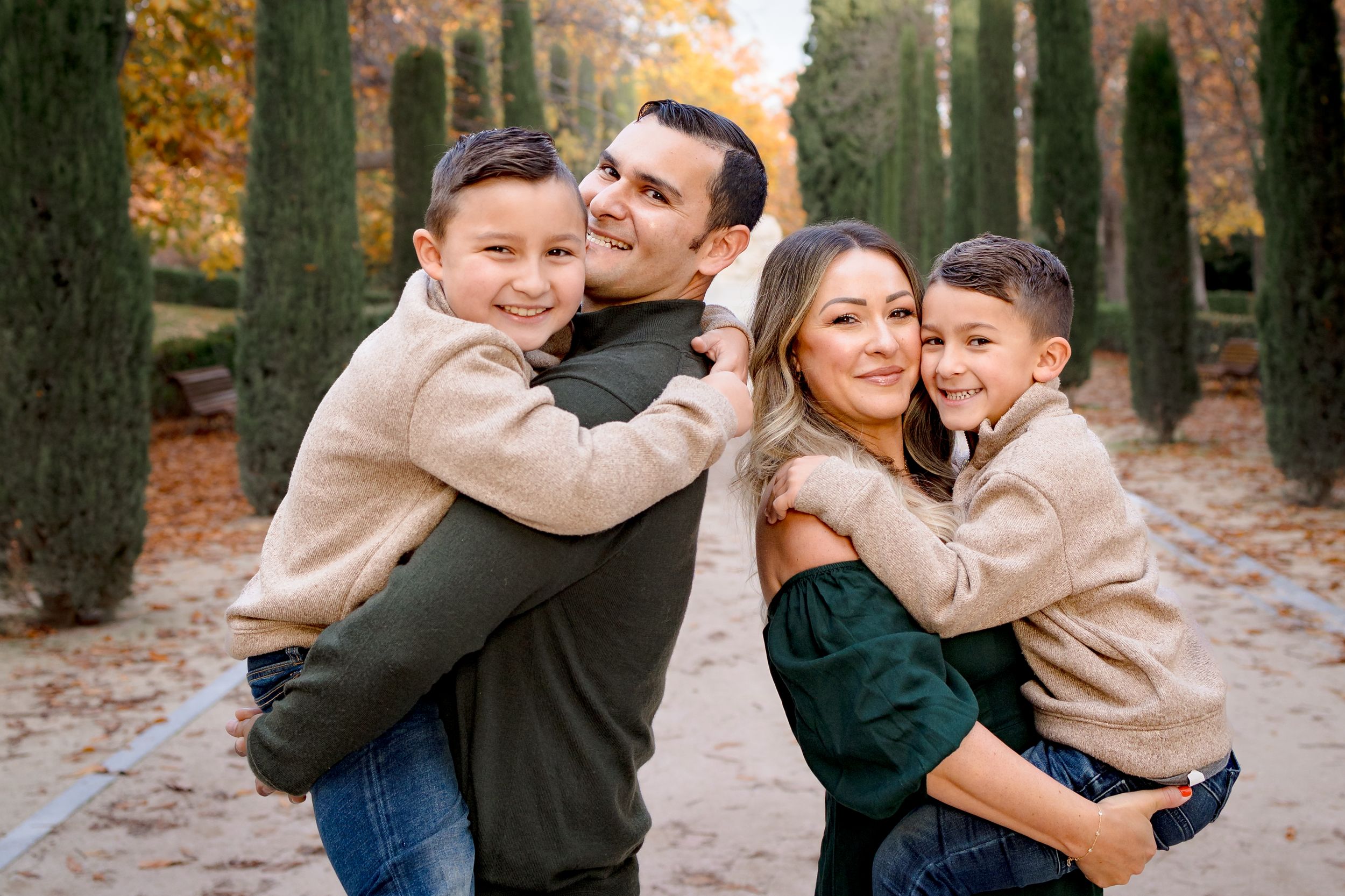 outdoor family photography Singapore, children's activities in singapore, parks. playgrounds, family portraits