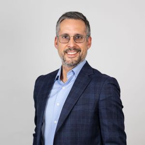Singapore, corporate headshots, linkedin profile photos, women in business, personal branding singapore, portrait photography, ceo photos