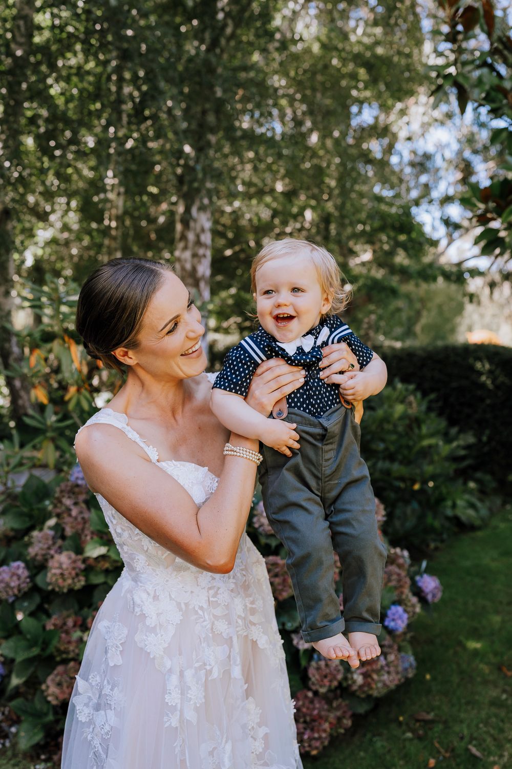 Cossars Wineshed Wedding. Christchurch wedding photographer. Canterbury Wedding, Tai Tapu.