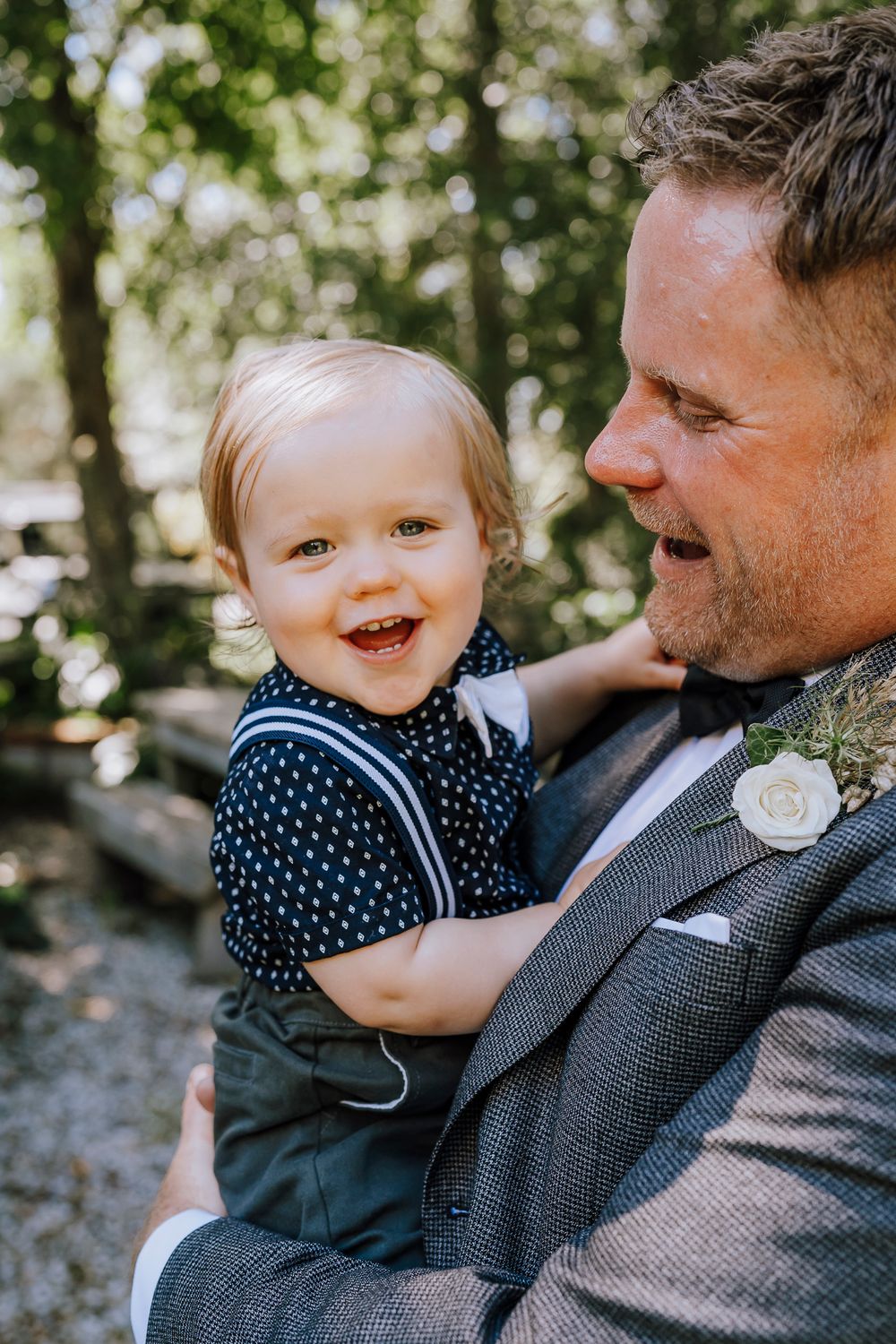 Cossars Wineshed Wedding. Christchurch wedding photographer. Canterbury Wedding, Tai Tapu.