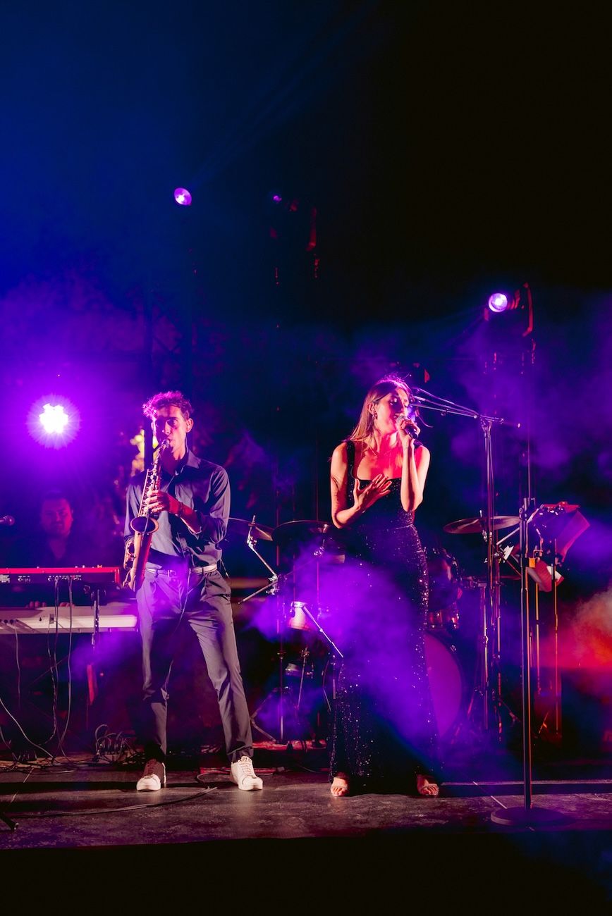 Live music with a band during the wedding reception at Villa Bettoni, Lake Garda. Italy. Planning and Design by Solidea Events