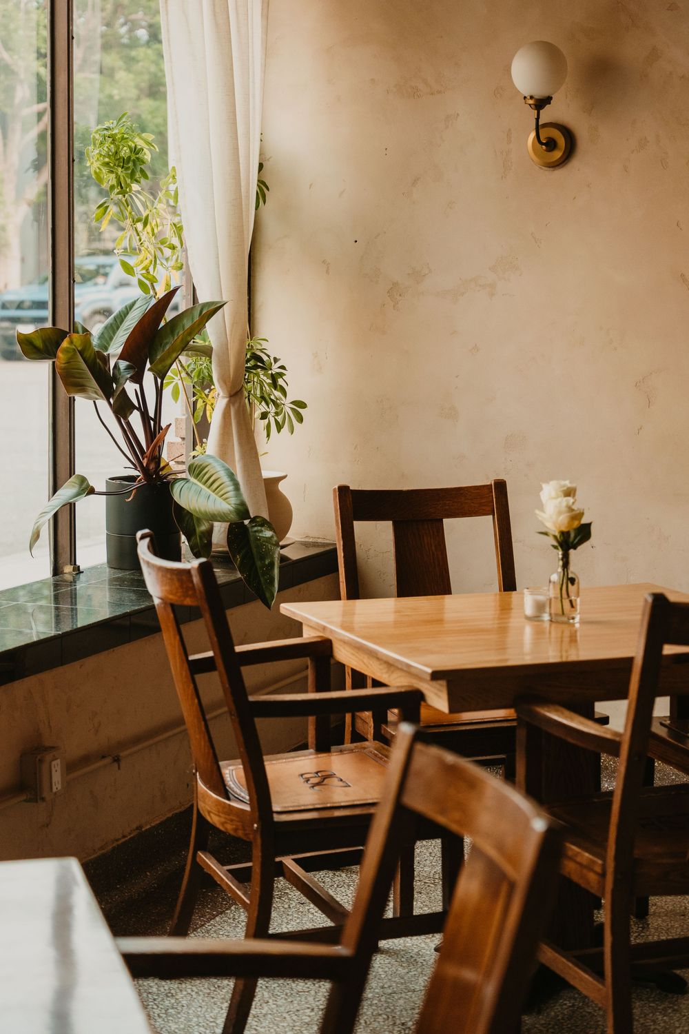 2nd Street Bistro photos captured by local Livingston, Montana Photographer in Paradise Valley. Murray Hotel Details
