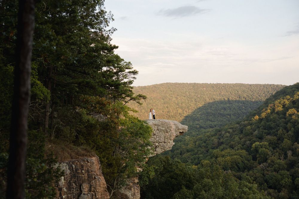 hawksbill crag engagement photos