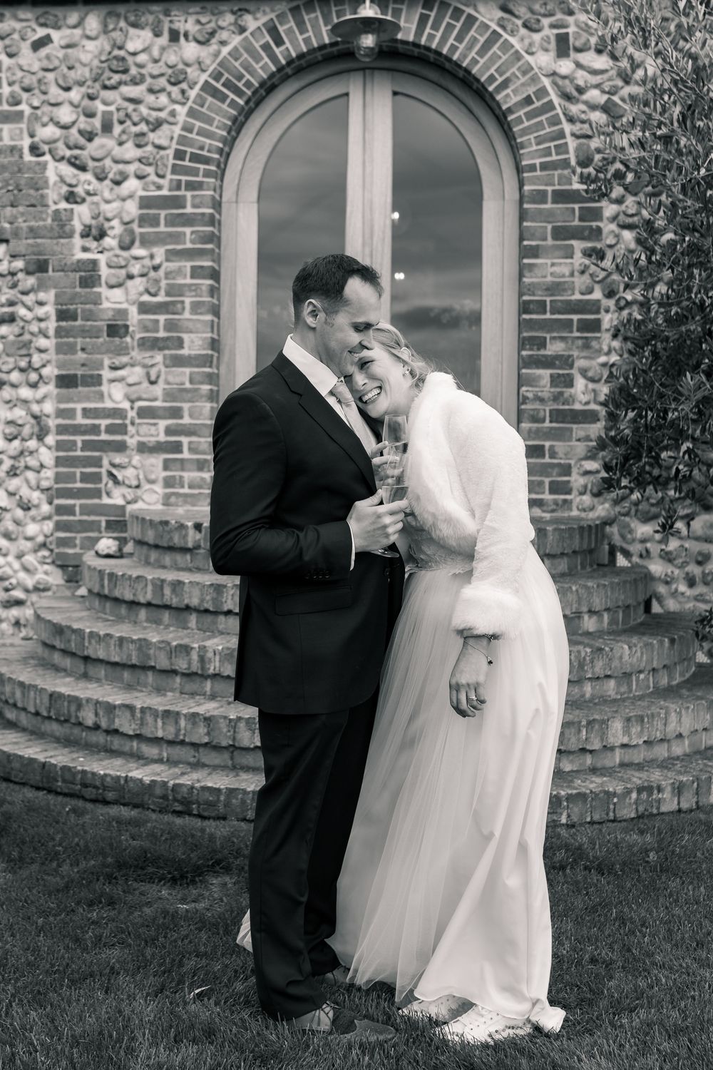 SPRING WEDDING IN NORFOLK AT BARN DRIFT | NORTH NORFOLK DRY HIRE WEDDING VENUE NORFOLK WEDDING PHOTOGRAPHY