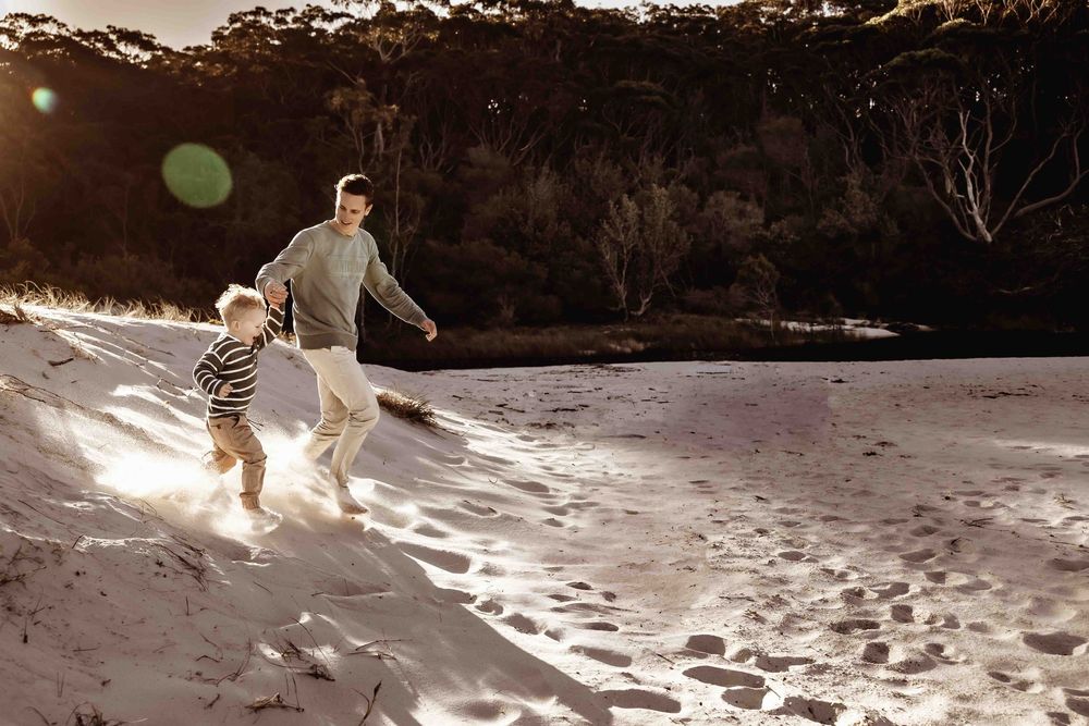 Family photos Viincentia Jervis Bay Shoalhaven. Shoalhaven Family photos by shoalhaven family photographer Claire Frances Photography.