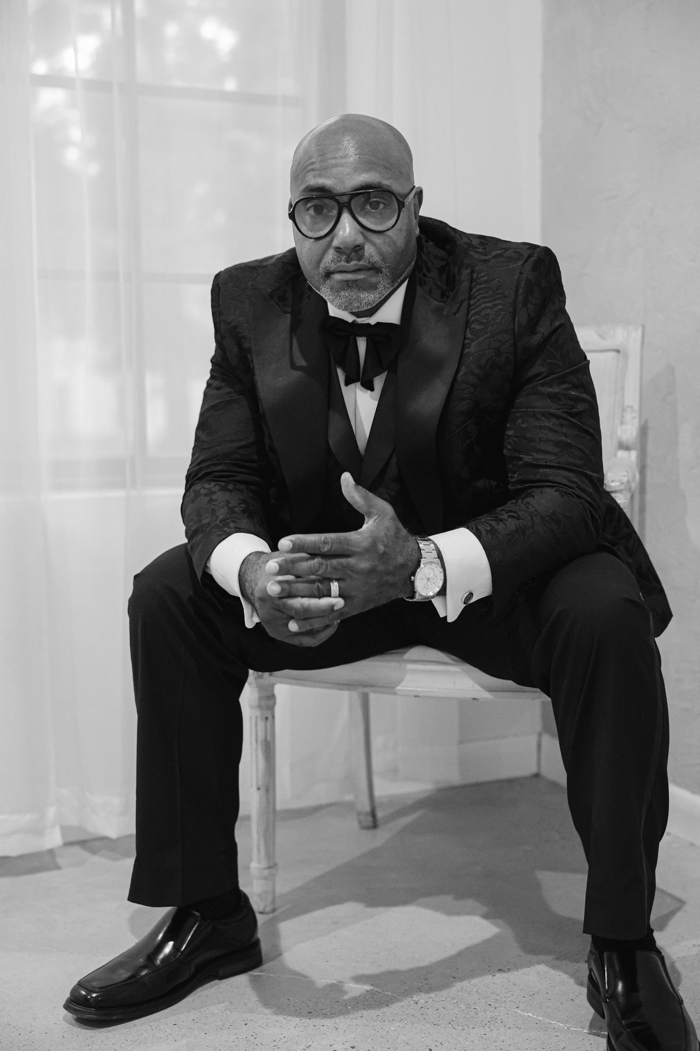 groom photography, elegant posing and subtle luxury photography