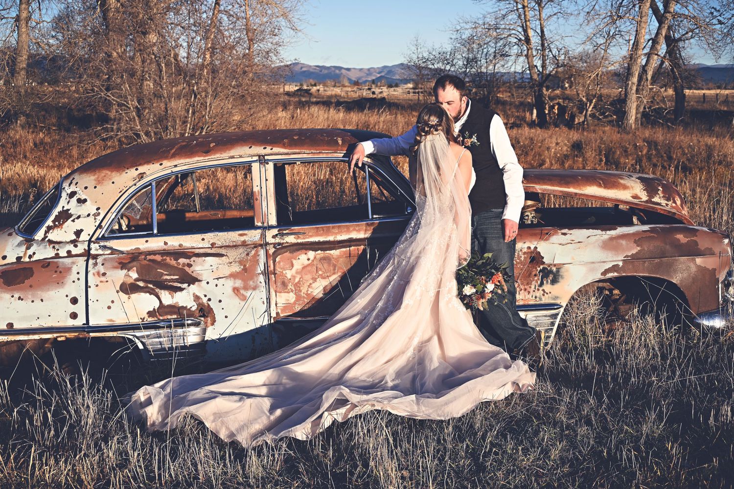 Montana Wedding 
Montana Wedding photography
wedding portraits
Rustic wedding