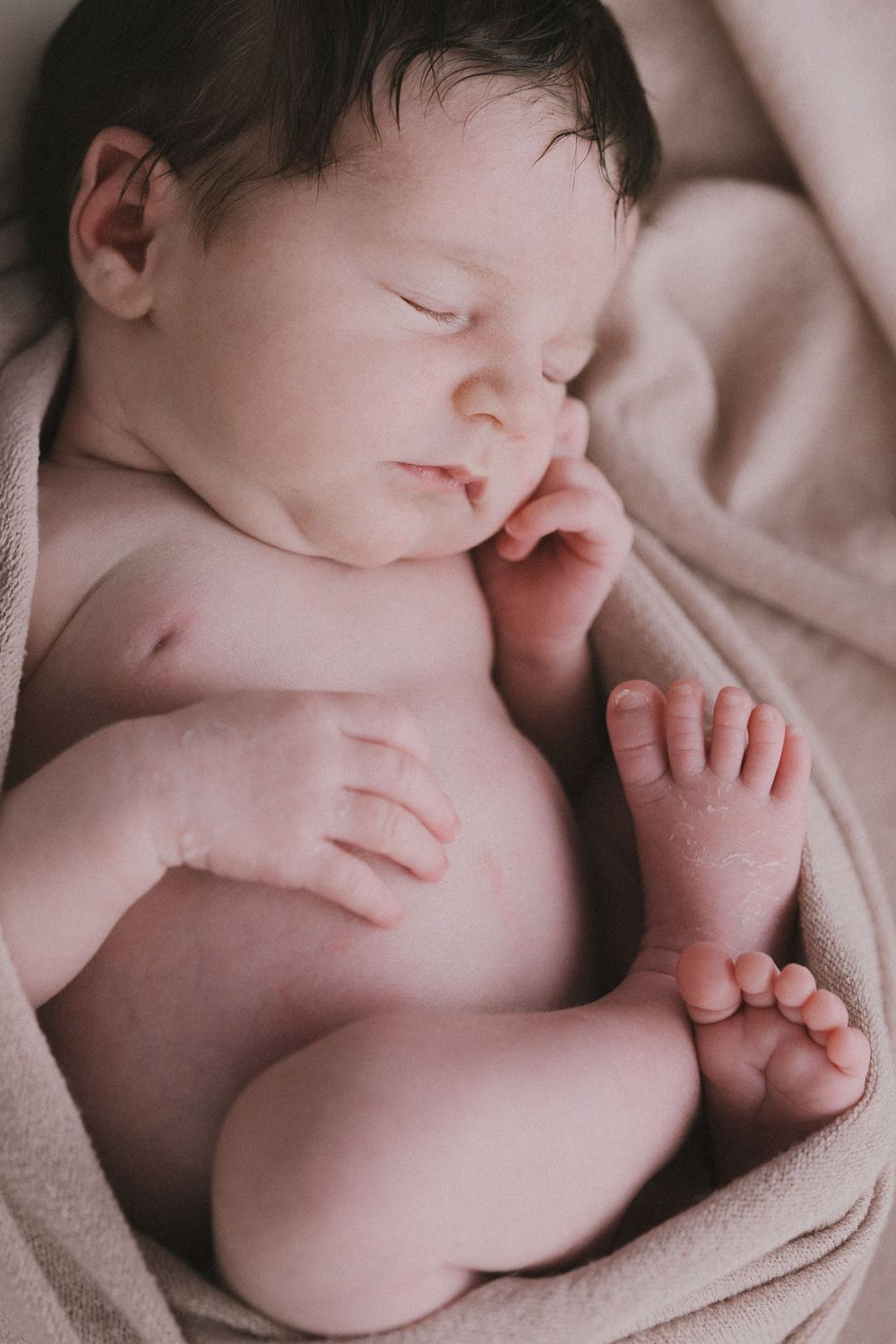 Newborn shoots photography Lugano Ticino