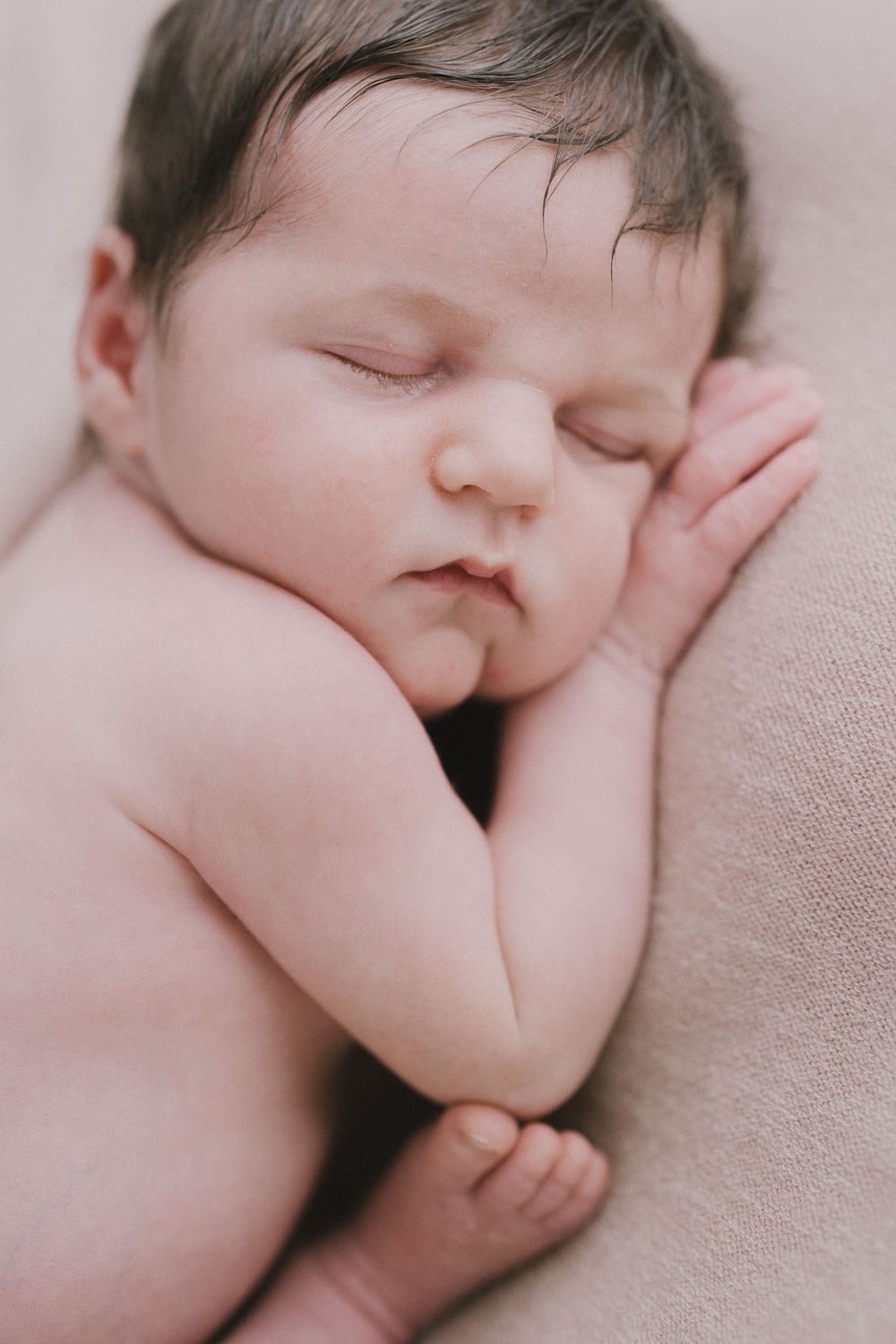 Newborn shoots photography Lugano Ticino