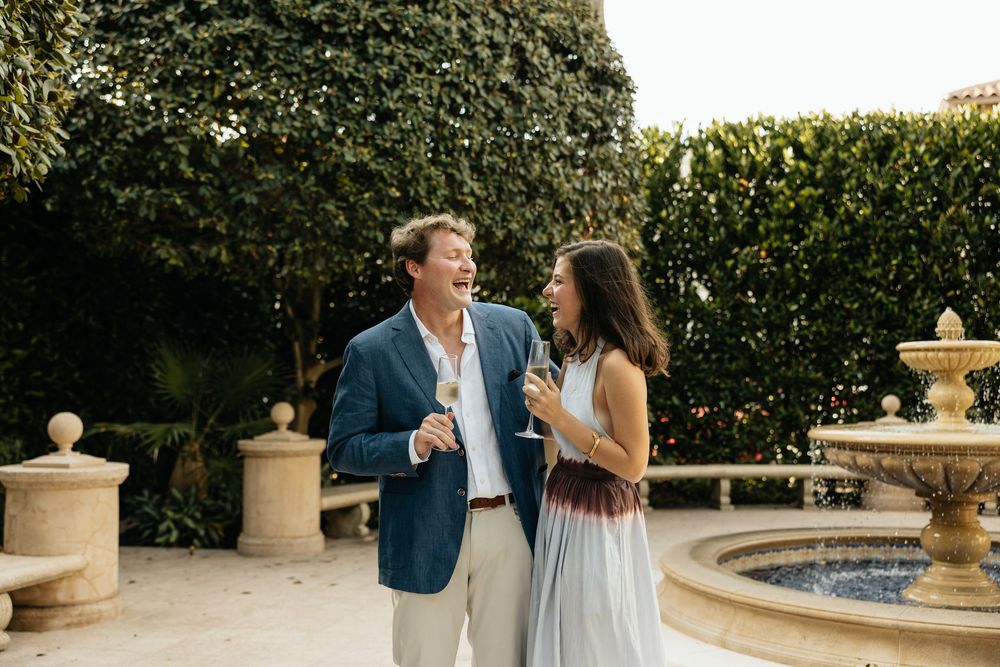 Proposal with greenery in Jacksonville, FL. Jacksonville Proposal Photographer, Jacksonville Engagement Photographer - Lindsay McDow Photo
