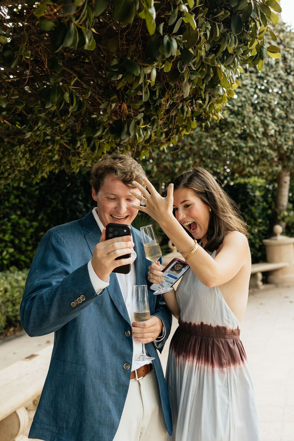 Proposal with greenery in Jacksonville, FL. Jacksonville Proposal Photographer, Jacksonville Engagement Photographer - Lindsay McDow Photo