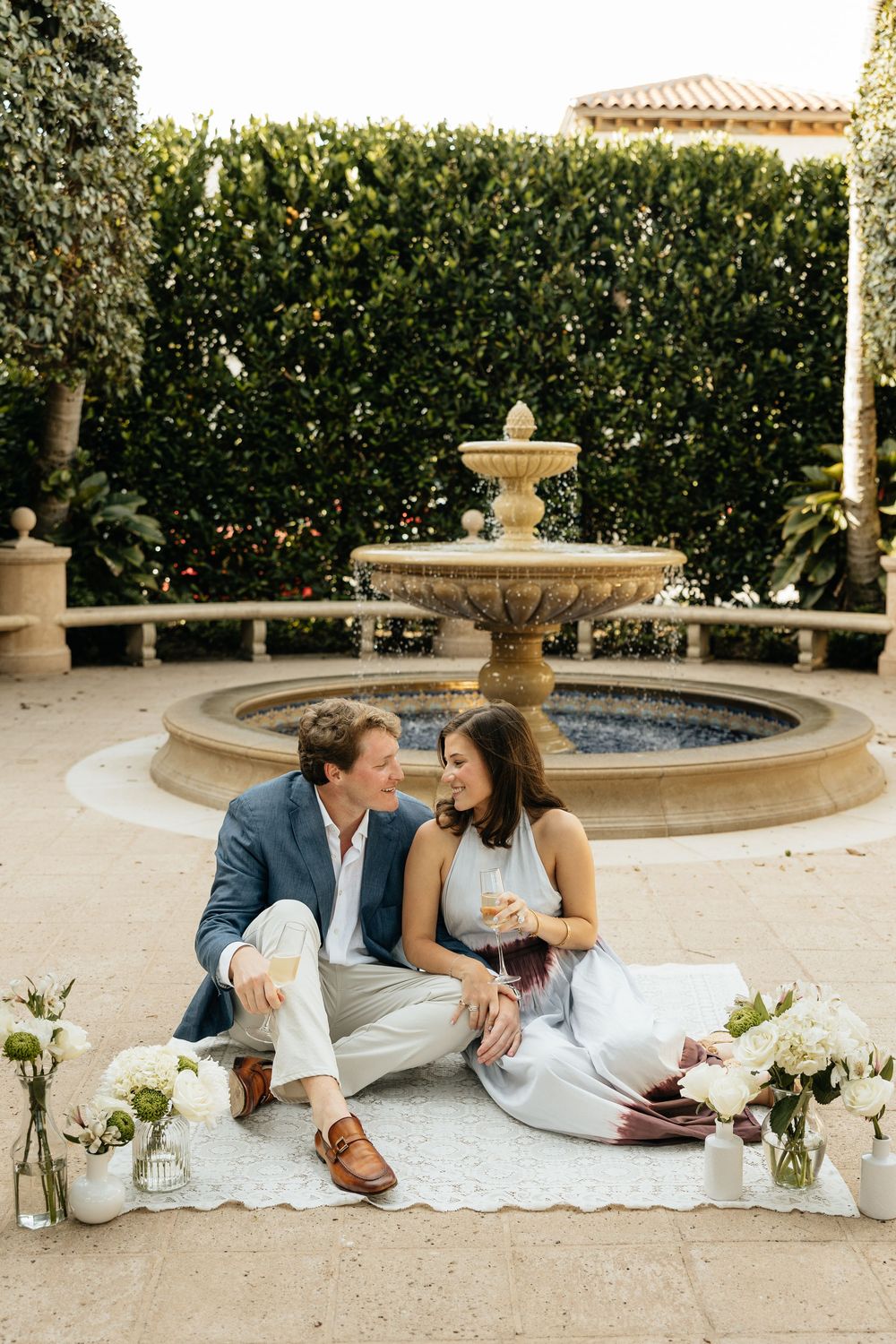 Proposal with greenery in Jacksonville, FL. Jacksonville Proposal Photographer, Jacksonville Engagement Photographer - Lindsay McDow Photo