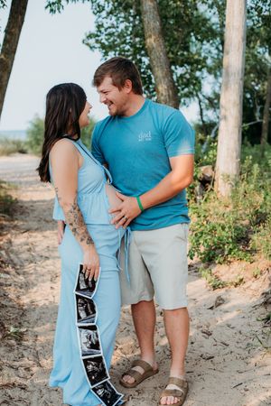 maternity photoshoot in Michigan