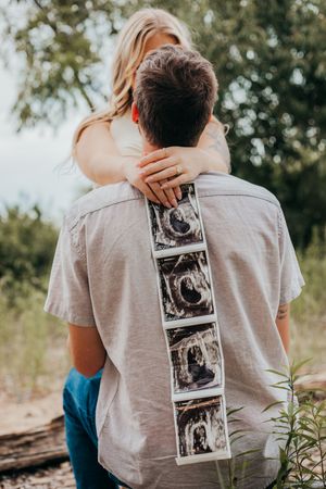 maternity photoshoot in Michigan