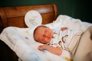 maternity photoshoot in Michigan