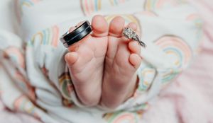 maternity photoshoot in Michigan