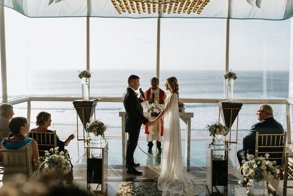 Luxury wedding photography at Anantara Uluwatu Resort
