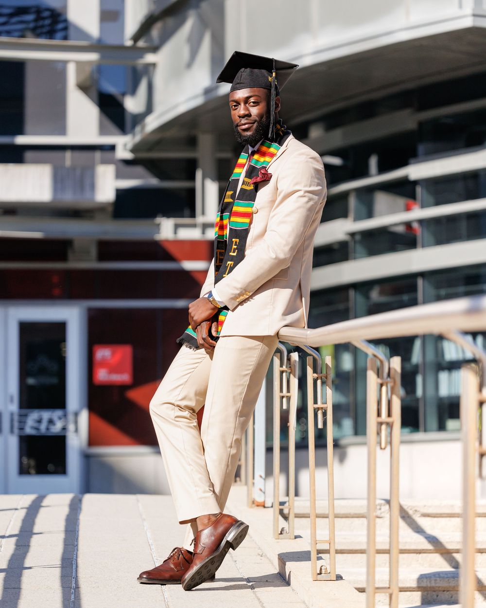 Best graduation photographer in Montreal for university students