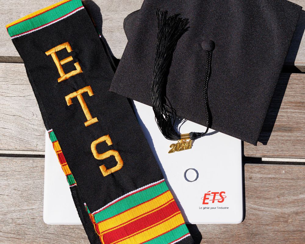 Best graduation photographer in Montreal for university students