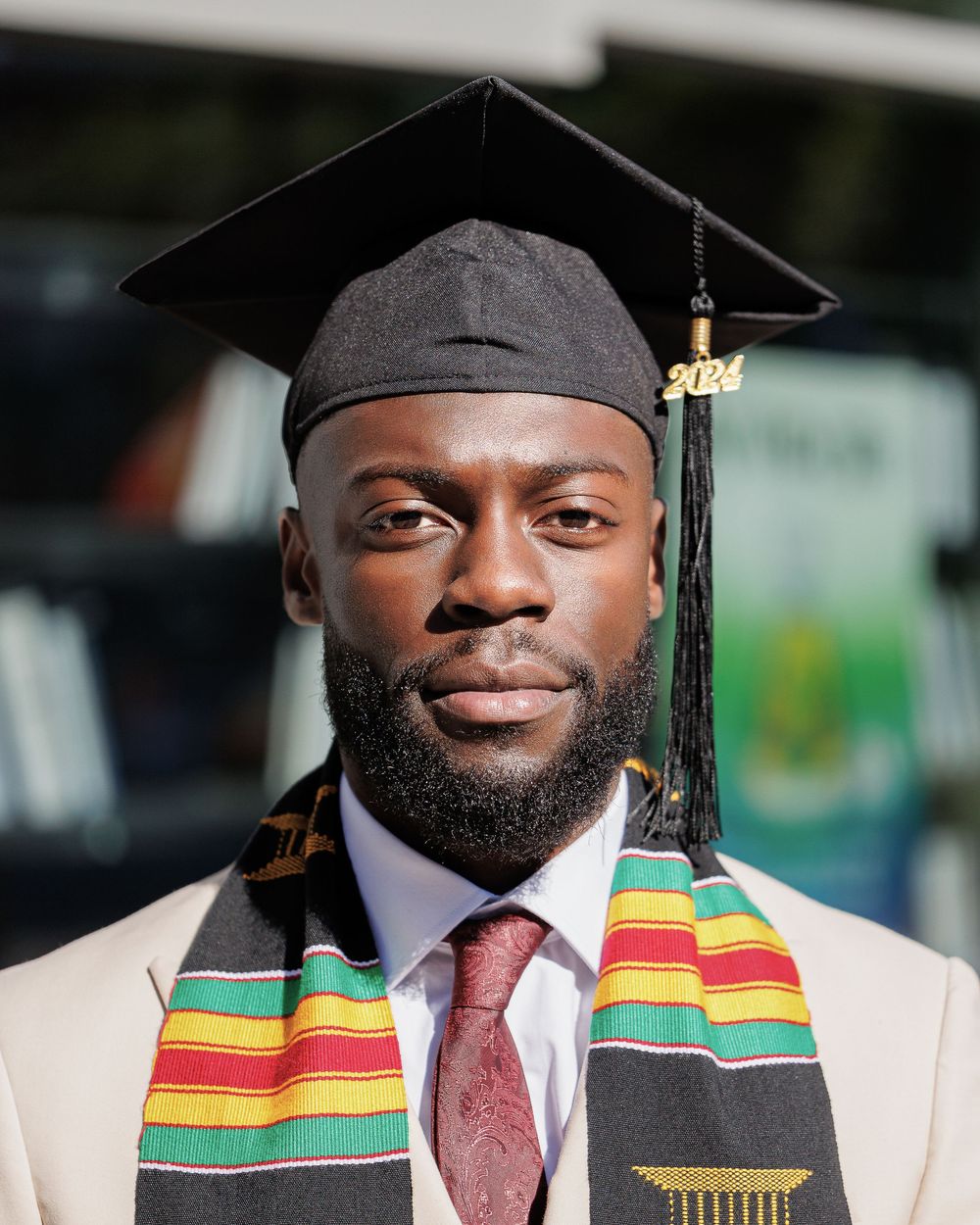Best graduation photographer in Montreal for university students